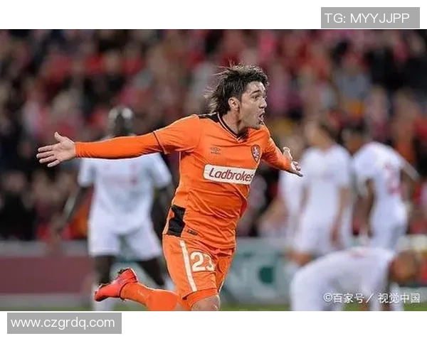 新城堡与布里斯班的精彩对决揭示足球战术与团队合作的魅力